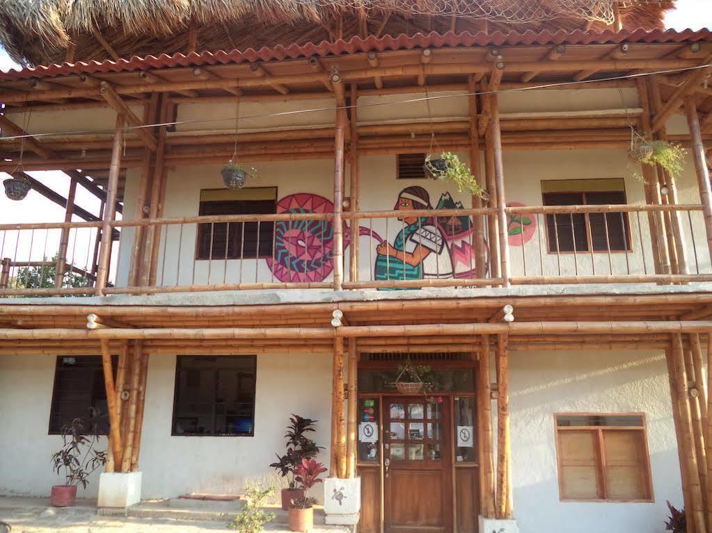La Tortuga Hostel タガンガ エクステリア 写真